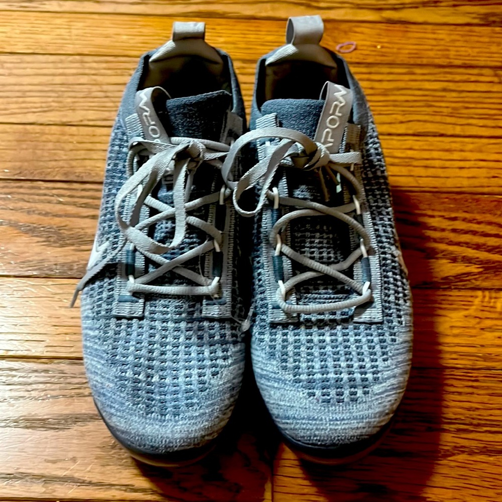 Nike Big kids Air VaporMax FLyknit size 6Y